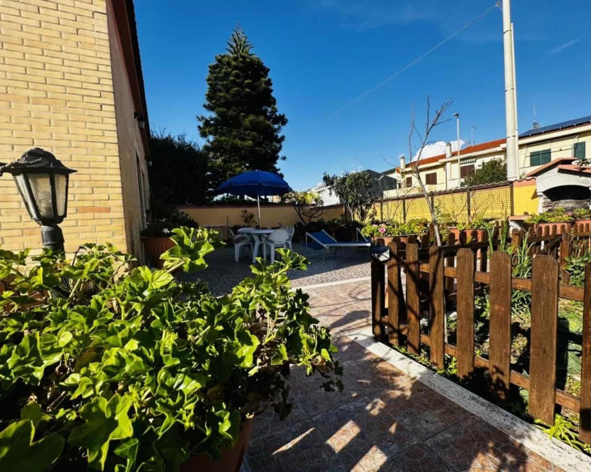 Romano House Fiumicino Luaran gambar