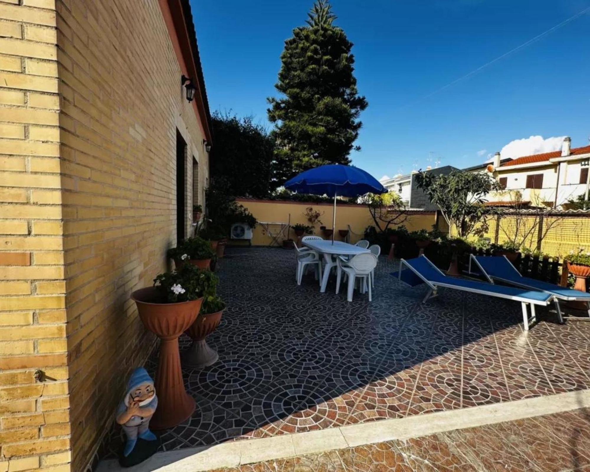 Romano House Fiumicino Luaran gambar